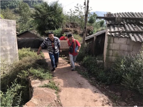 這是雙11期間的快遞小哥！看完第一張圖就震撼到了|漢閔實驗室家具
